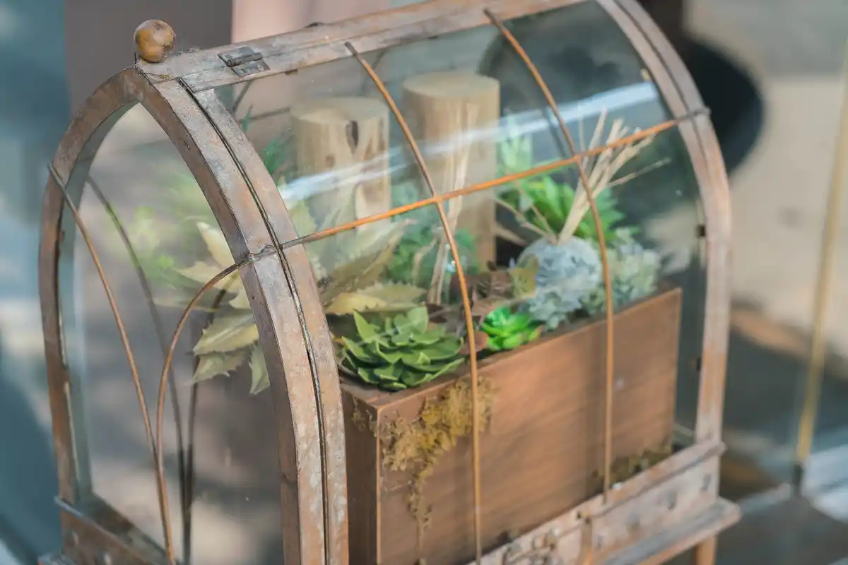old blanket garden greenhouse diy