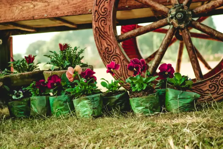 old flower pots upcycling Czech garden