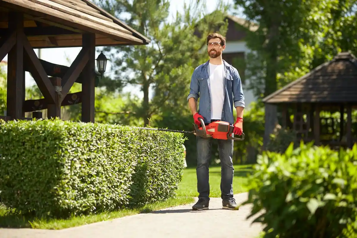 string trimmer garden accident czech
