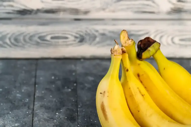 banana peels compost apple tree Czech garden