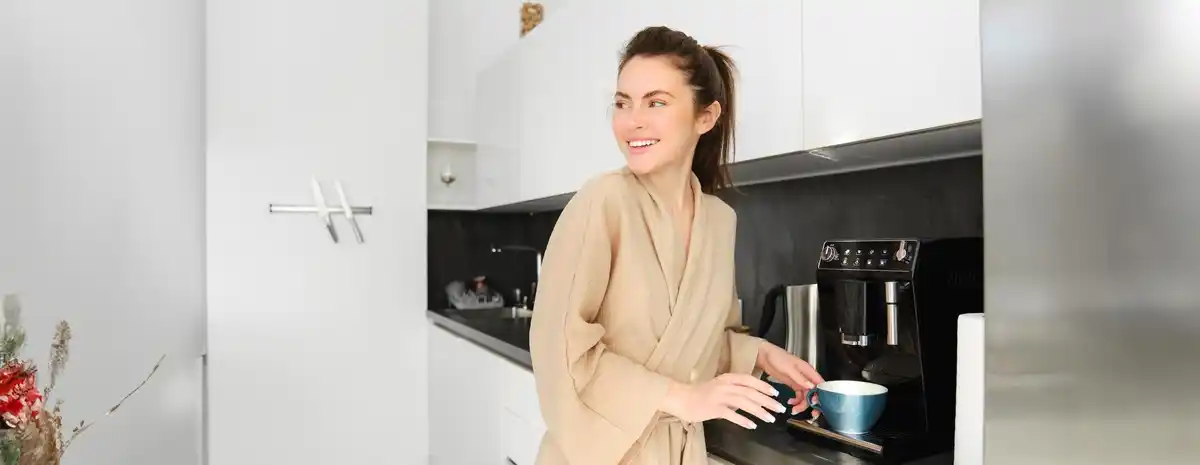 coffee grounds cleaning kitchen Czech home