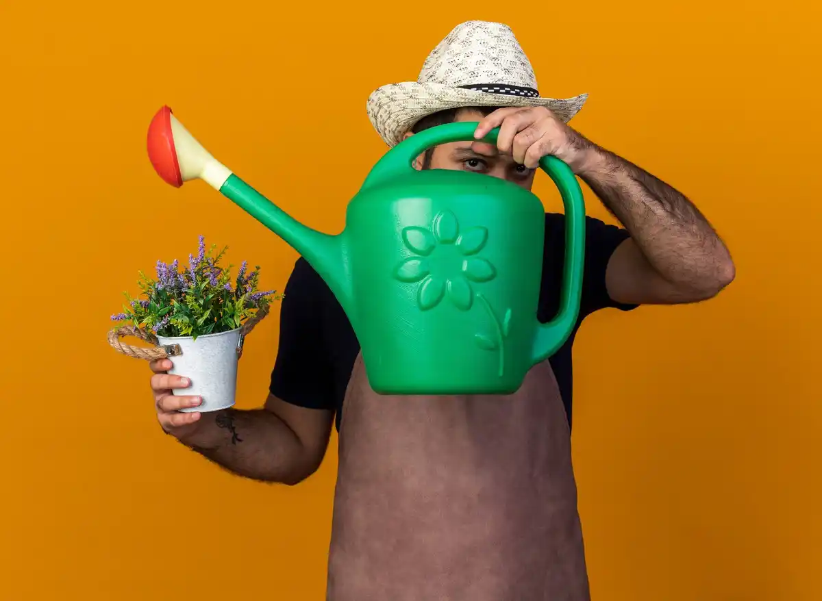 creative garden diy watering can planter