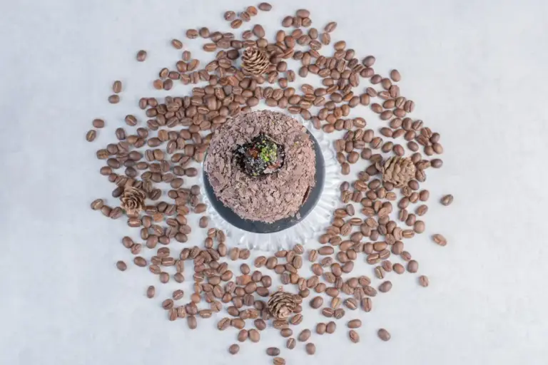 coffee grounds houseplants miracle effect