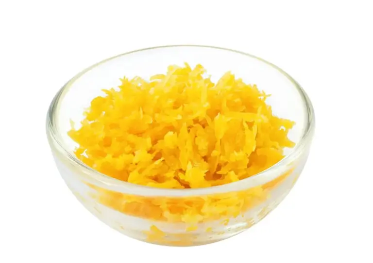 Citronová kůra v mikrovlnce: Za 5 minut bude znovu jako nová.