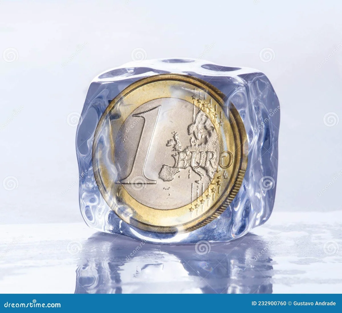 Mince na kostce ledu v mrazáku: Geniální indikátor při výpadku proudu