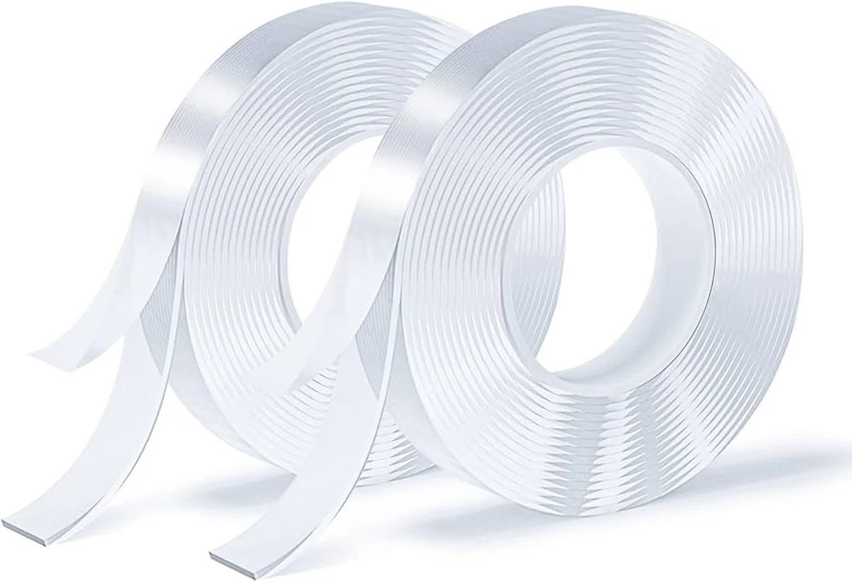 Obyčejná páska na rohu nábytku: Jak prodloužit životnost vašeho gauče o 5 let - image 2