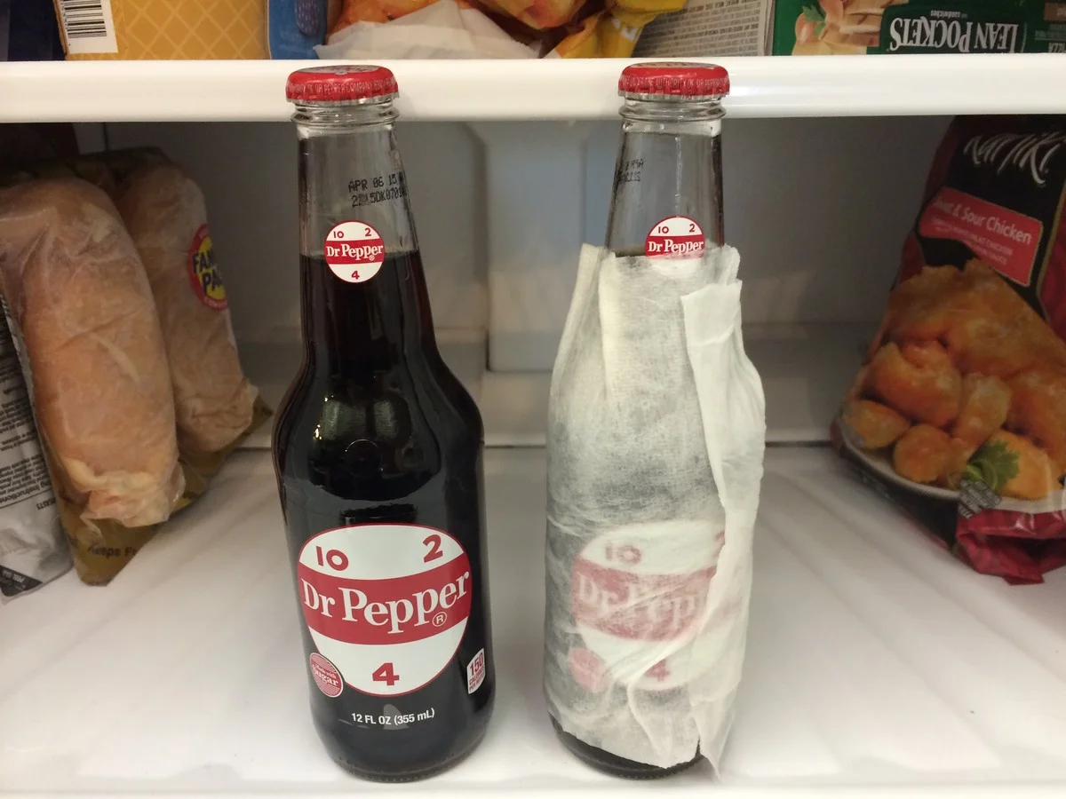 Proč Češi dávají mince do mrazáku: trik pro bleskové chlazení piva. - image 1