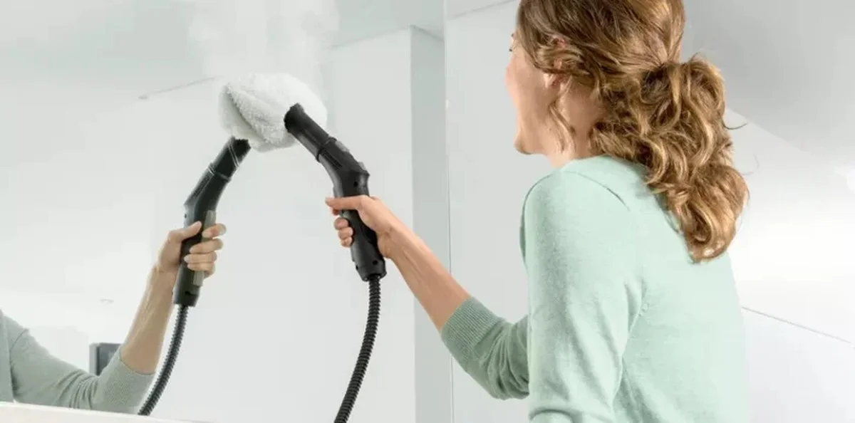 Proč dát zubní pastu na zrcadlo: trik proti zamlžení, který funguje týdny. - image 2