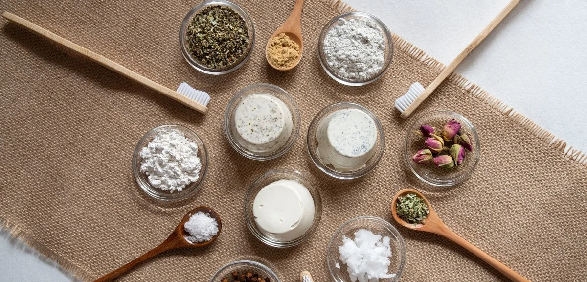 Soda na zubní kartáček: Neuvěřitelný trik pro bílé zuby bez peroxidu. - image 2