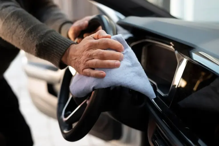 Tři ingredience z vaší spíže, které udrží vaše auto bez námrazy celou zimu