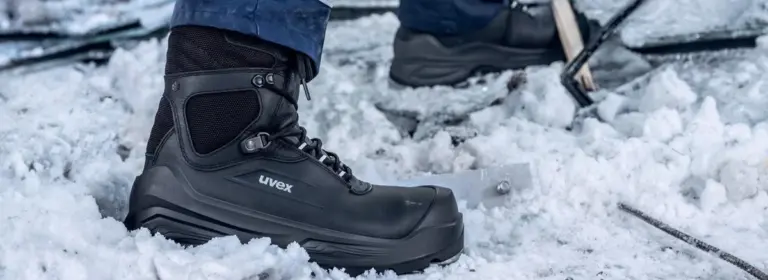 WD-40 na boty? Zimní tajemství, které výrobci skrývají.