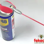 WD-40 na boty? Zimní tajemství, které výrobci skrývají.