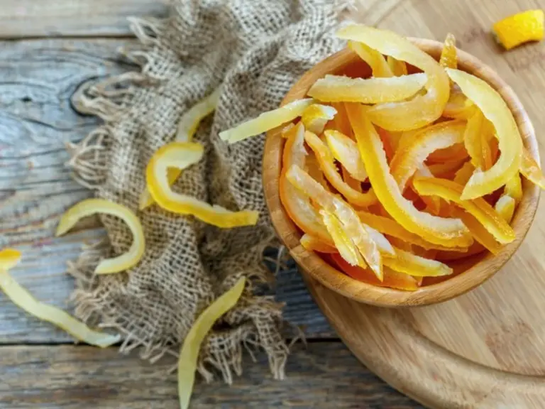 Citronová kůra v mikrovlnce: Geniální způsob čištění bez chemikálií