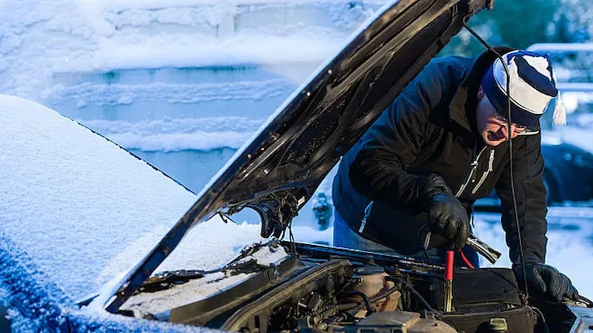 Co mechanici nikdy nedělají se svými auty v zimě? Překvapivé odhalení.
