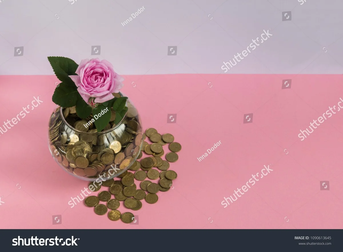 Mince ve váze s květinami: prodlužte život řezaným květům.