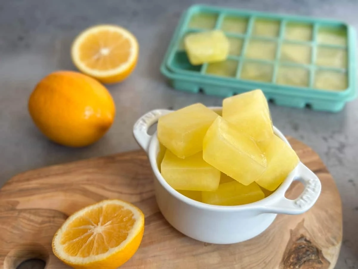 Mražený citron: geniální způsob, jak získat o 30% více šťávy a vitamínů.