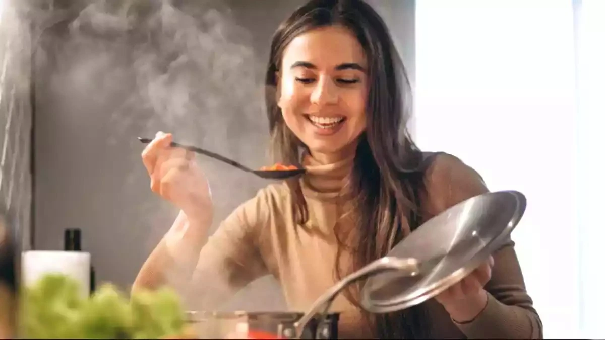 Šéfkuchaři přiznávají: Tento trik s česnekem změní vaše vaření navždy