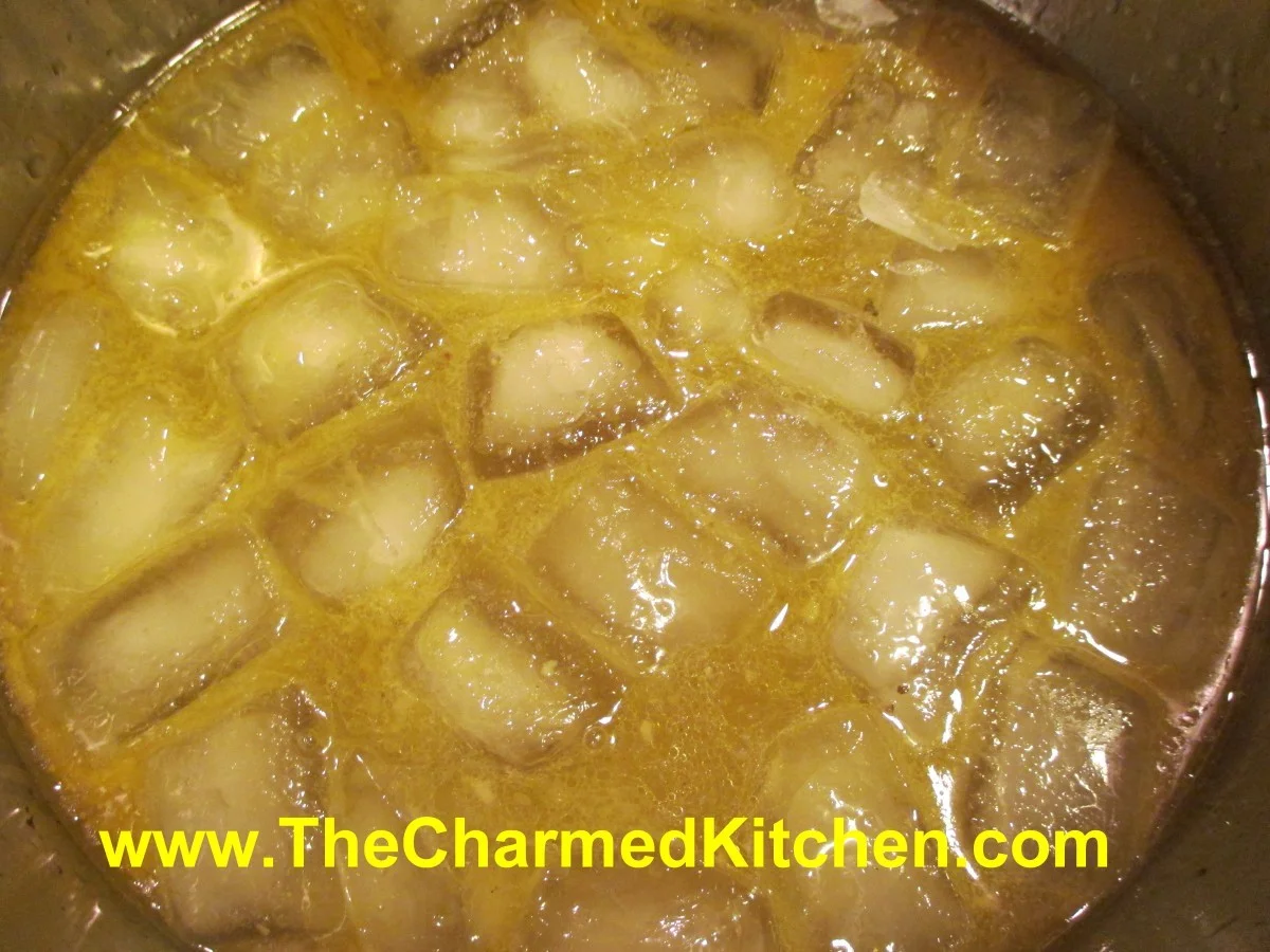 Šéfkuchaři prozrazují: Proč vždy přidávají led do zeleninové polévky