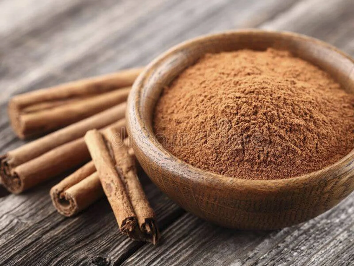 Skořice na rostlinách? Staré zahradnické řešení proti mravencům - image 2