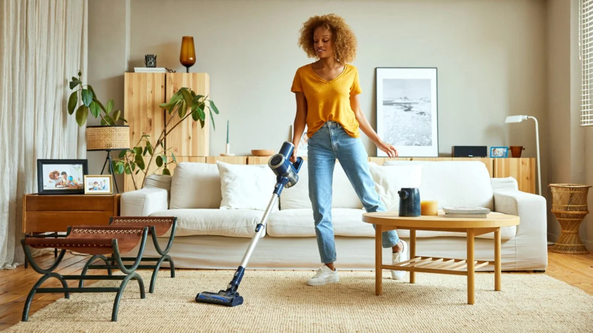 Vložte skořici do vysavače: starý trik pro svěží domácnost.