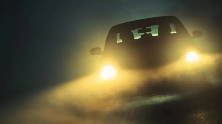 Zubní pasta na matné světlomety: Proč funguje lépe než drahé přípravky