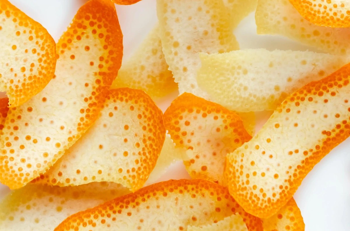 Citronová kůra v lednici: Proč prodlouží čerstvost zeleniny o týden - image 2