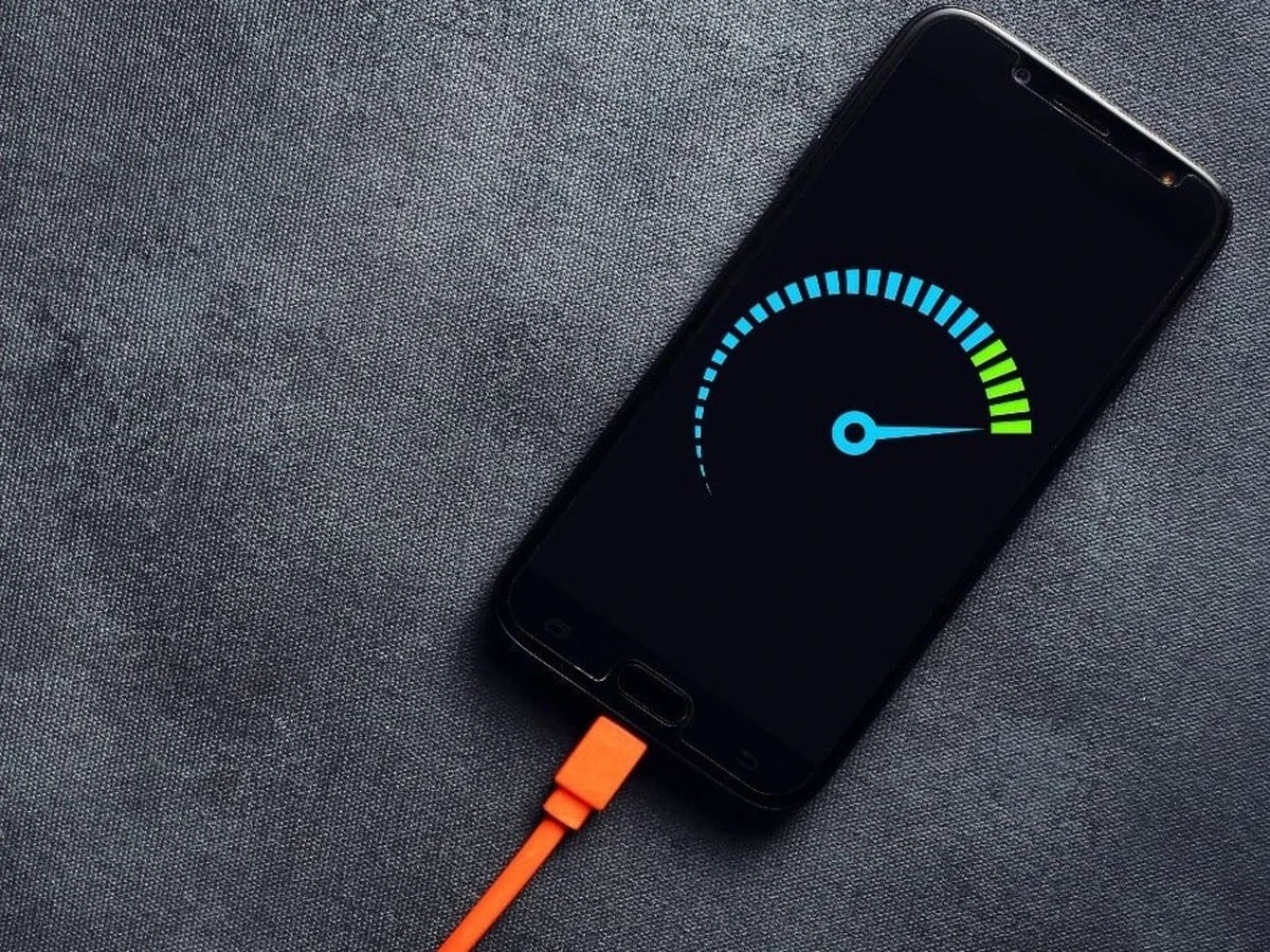 Elektrikáři varují: Tohle nikdy nedělejte s nabíječkou vašeho telefonu - image 2