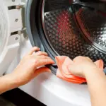 Ocet a jedlá soda v pračce: Zbavte se zápachu bez drahých prostředků