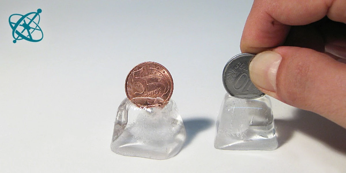 Položte minci do mrazáku před odchodem z domu: geniální trik pro bezpečnost