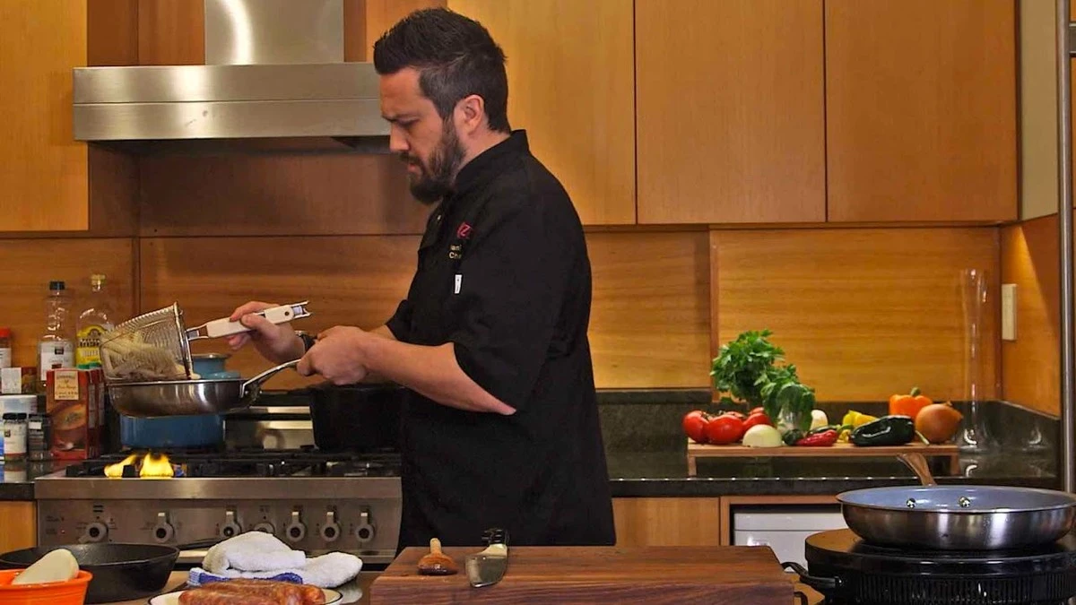 Proč šéfkuchaři vždy přidávají ocet do vody na těstoviny. - image 1