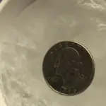 Proč vaši prarodiče dávali minci do mrazničky při výpadku proudu.