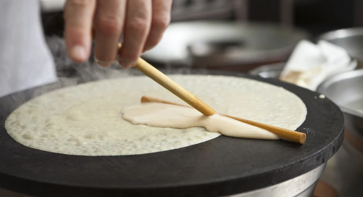 Šéfkuchaři odhalují: Proč vždy přidávají led do těsta na palačinky - image 1