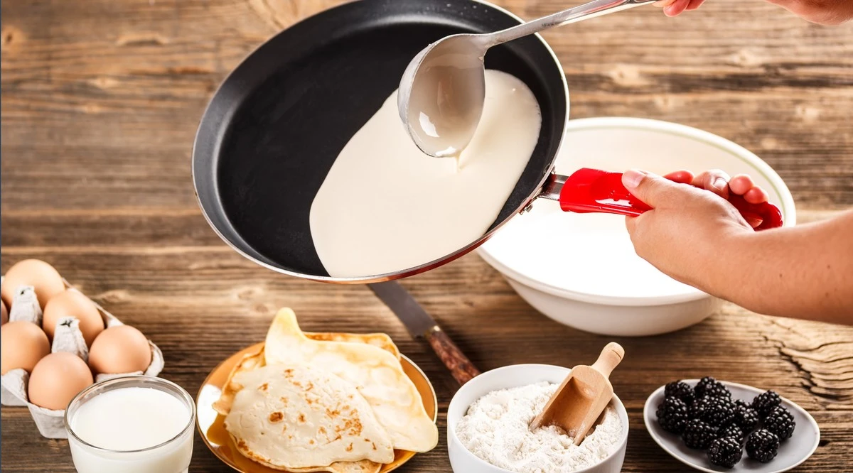 Šéfkuchaři prozrazují: proč vždy přidávají sodu do těsta na palačinky. - image 1