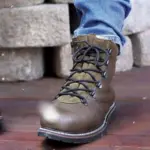 WD-40 na kožené boty? Zimní tajemství, které výrobci tají.