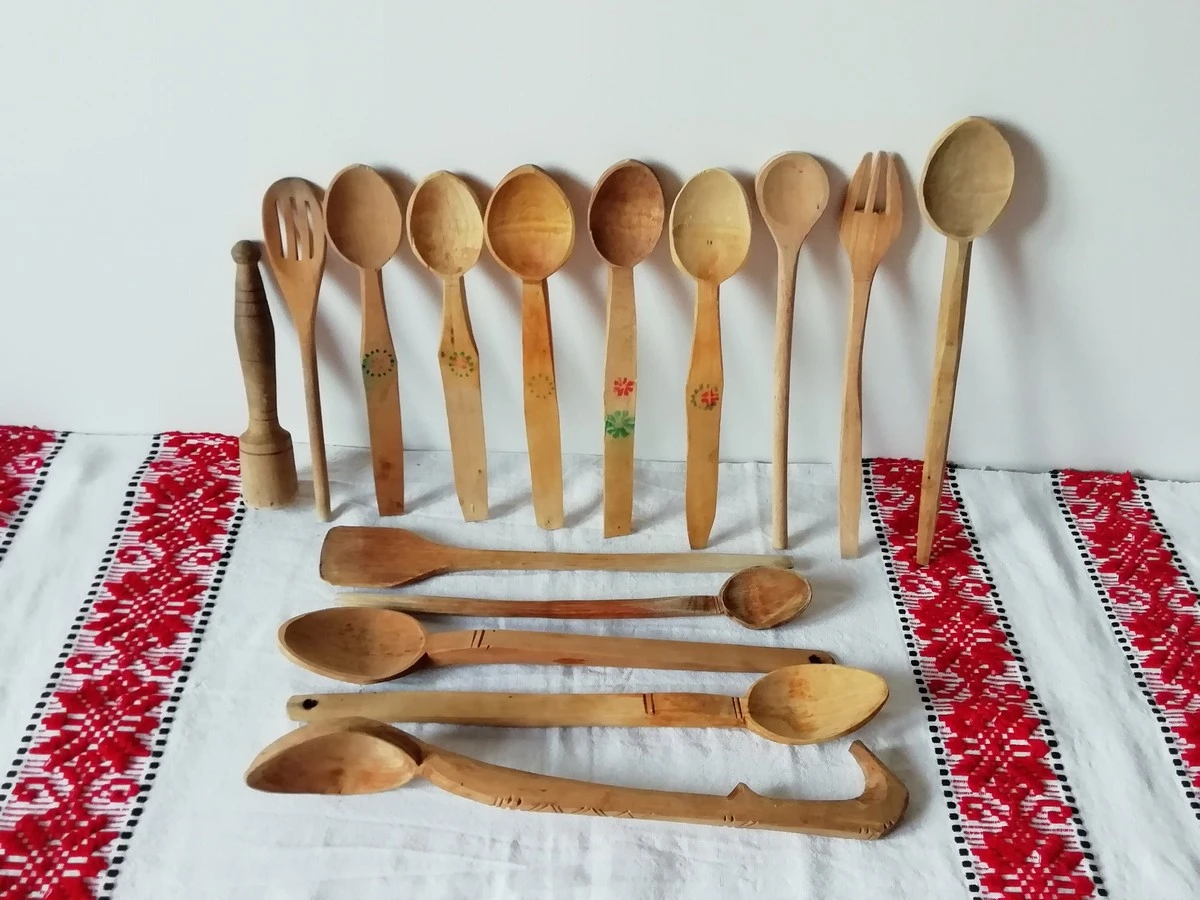 Dřevěná lžíce v hrnci: Staré tajemství, proč voda nikdy nepřekypí - image 2