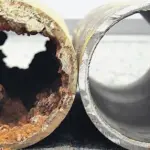 Instalatéři varují: Nikdy nevylévejte tuto tekutinu do odpadu.