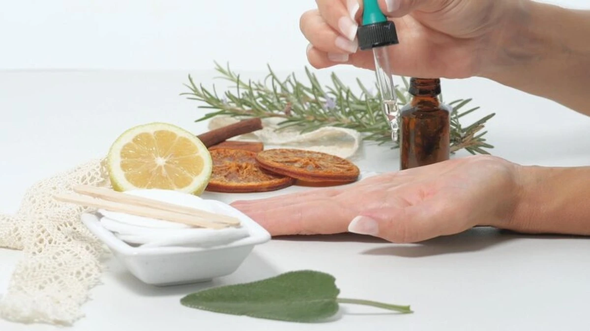 Lžička medu na rány? Vědecky ověřený trik našich předků - image 2