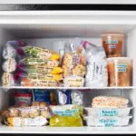 Mraznička plná vzduchu spotřebuje více elektřiny: Jak ji efektivně zaplnit