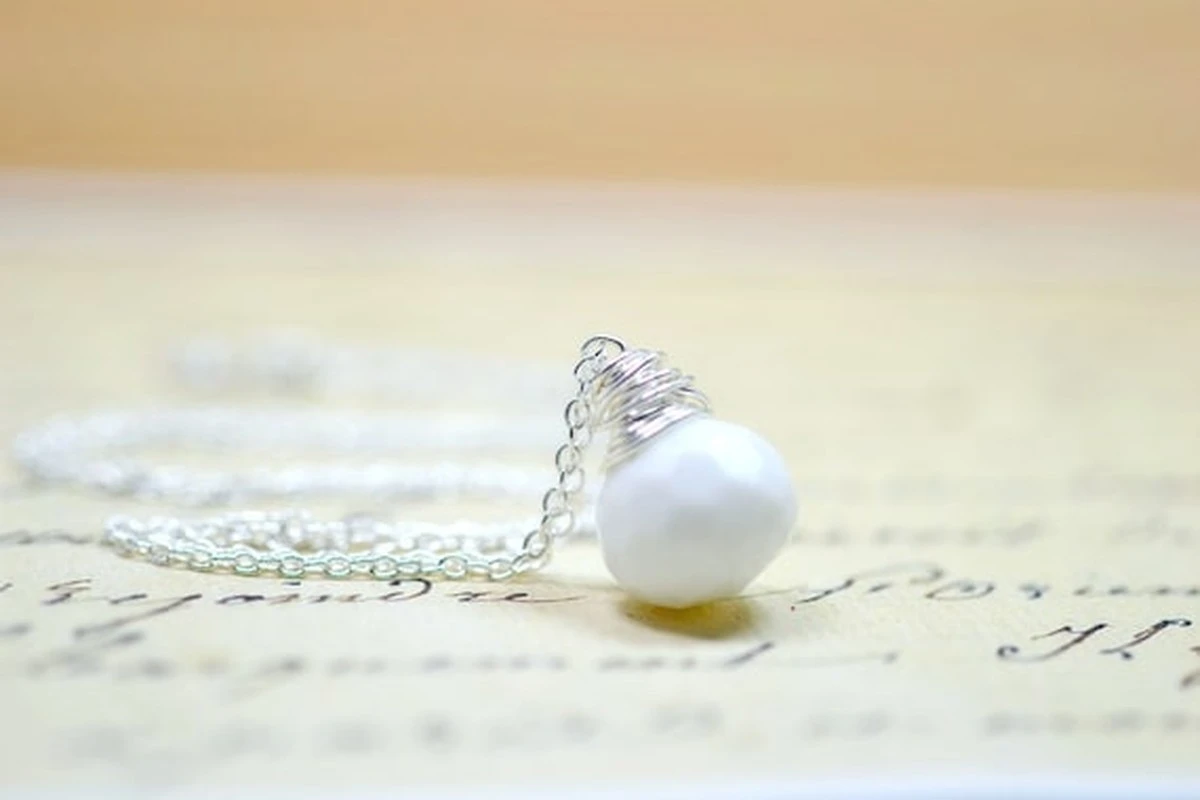 Obyčejná křída v šuplíku ochrání vaše stříbro před zčernáním