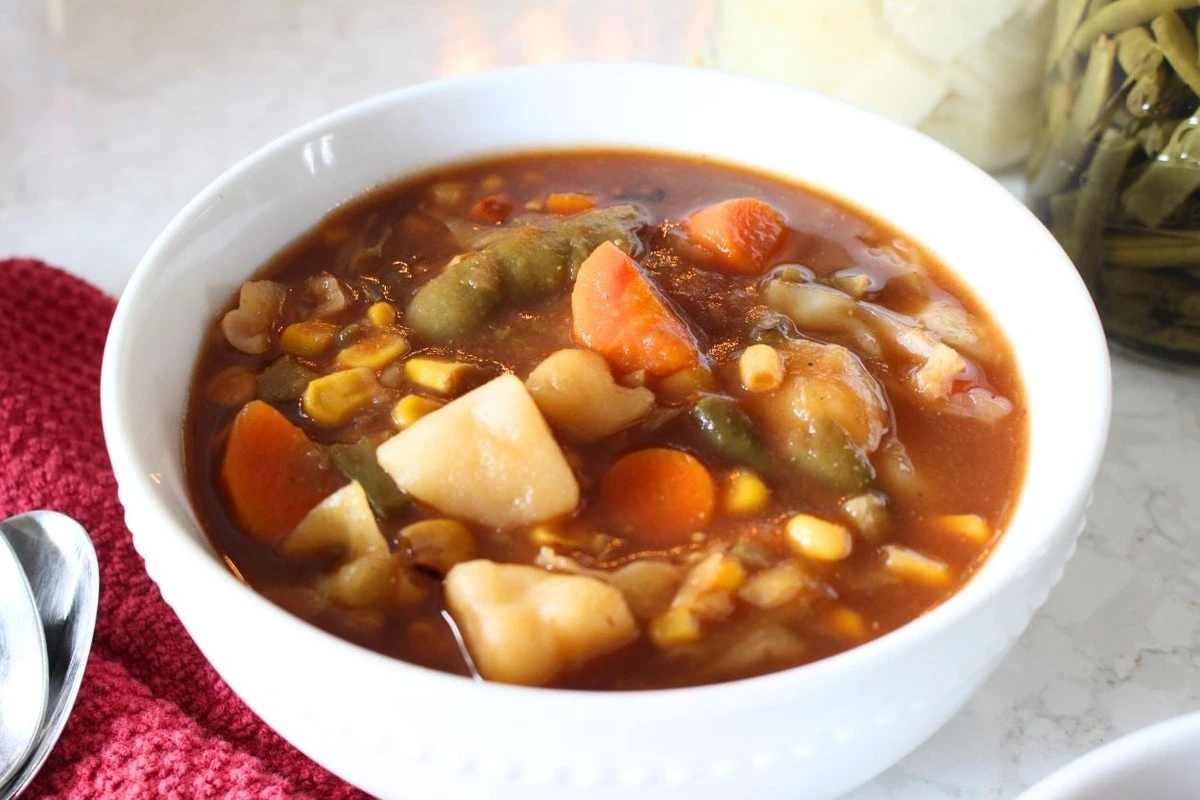 Šéfkuchaři prozrazují: Proto vždy přidávají lžičku octa do polévky - image 1