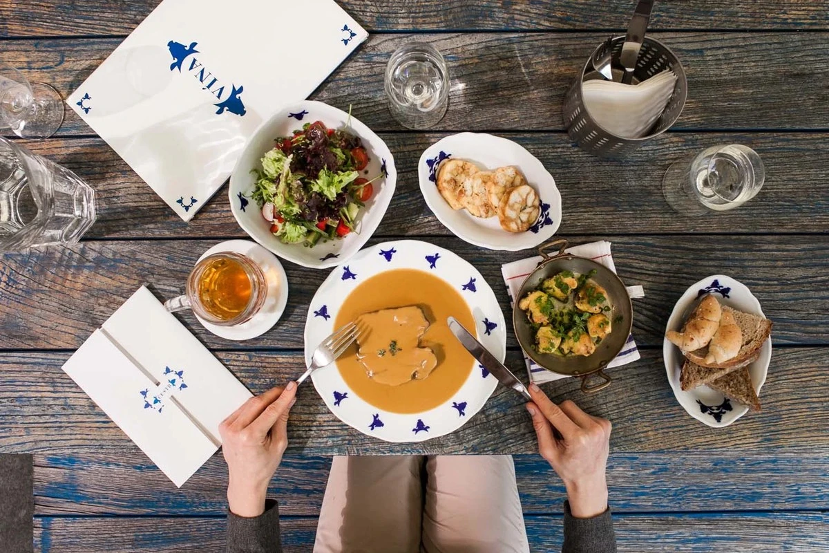 Šéfkuchaři prozrazují: Proč vždy olej zahřívají s česnekem - image 2