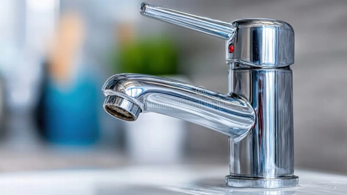 Tenká vrstva zubní pasty na kohoutku? Tajemství lesklých baterií bez kapek.