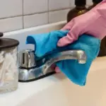 Zubní pasta na kuchyňskou baterii? Zázračné odstranění vodního kamene.